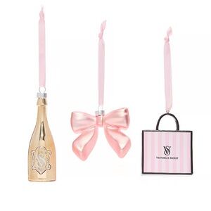 Victoria's Secret
Collector's Edition 3-Piece Holiday Glass Ornaments Gift Set